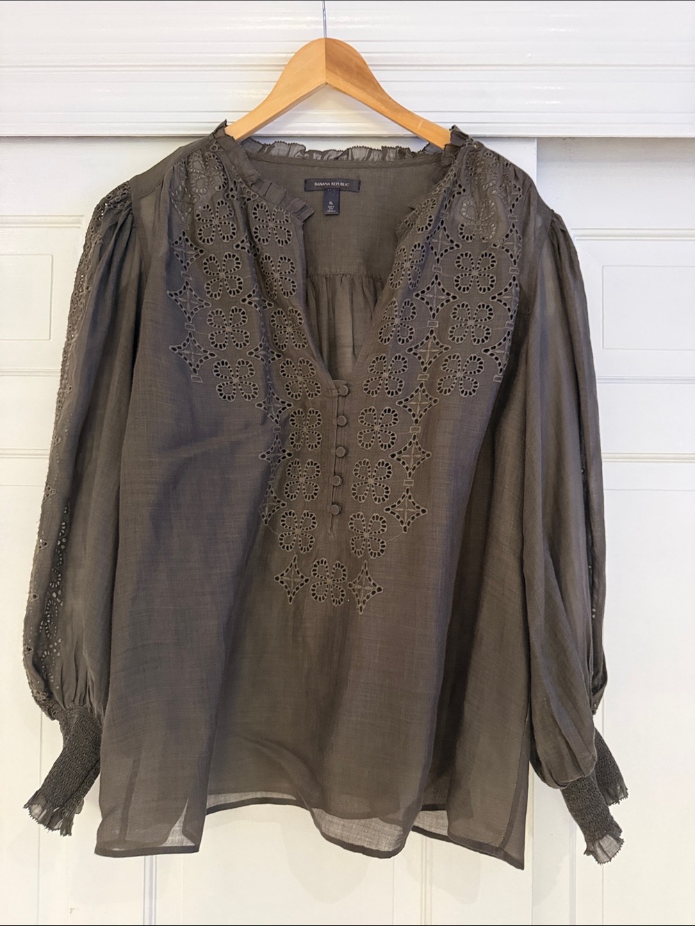 Banana Republic Olive Eyelet Peasant Blouse